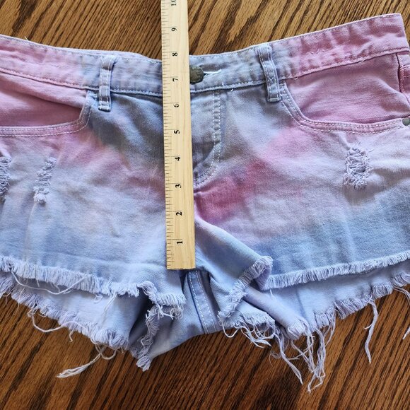 Billabong Purple Ombre Distressed Frayed Jean Shorts Size 8 Low Rise y2k Beach - Picture 6 of 7